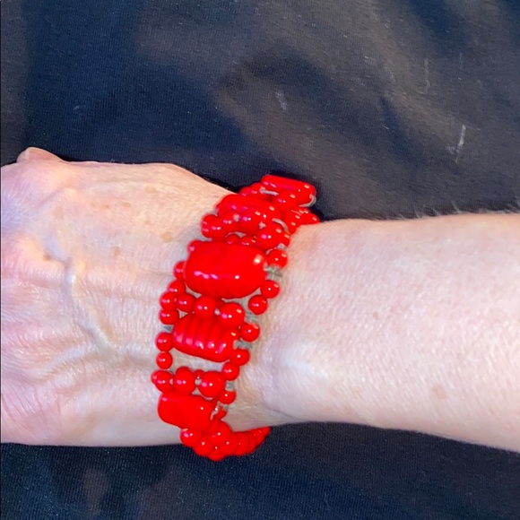 Vintage 1960’s Bracelets with clasp - Picture 1 of 3